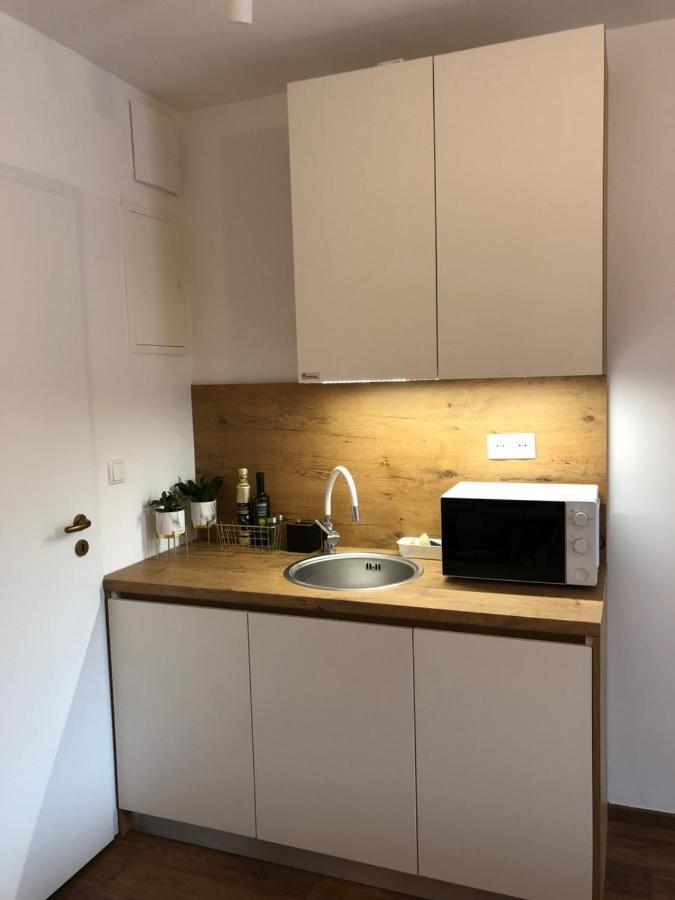 Maximo Apartments - Free Parking Марибор Экстерьер фото