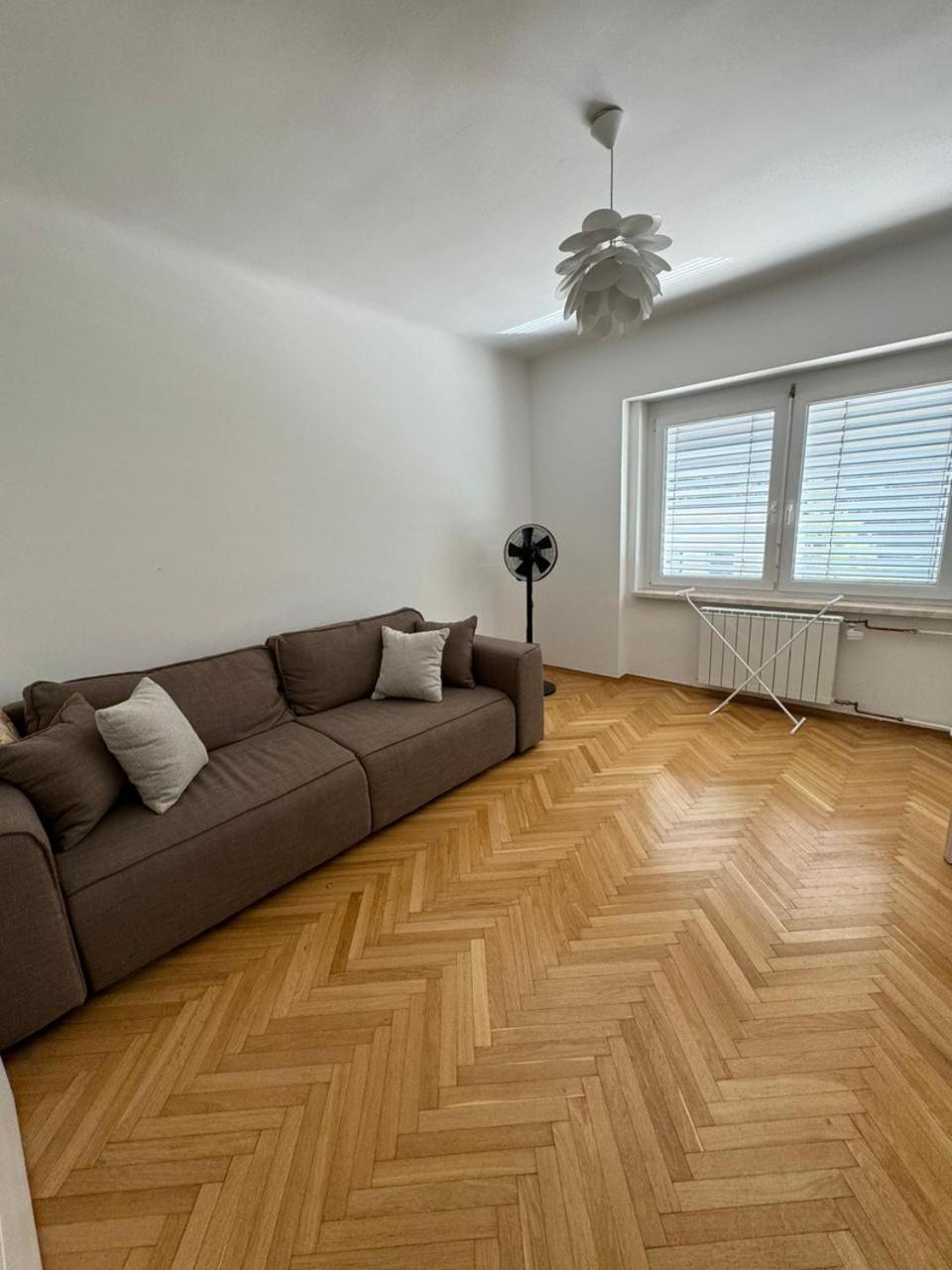 Maximo Apartments - Free Parking Марибор Экстерьер фото
