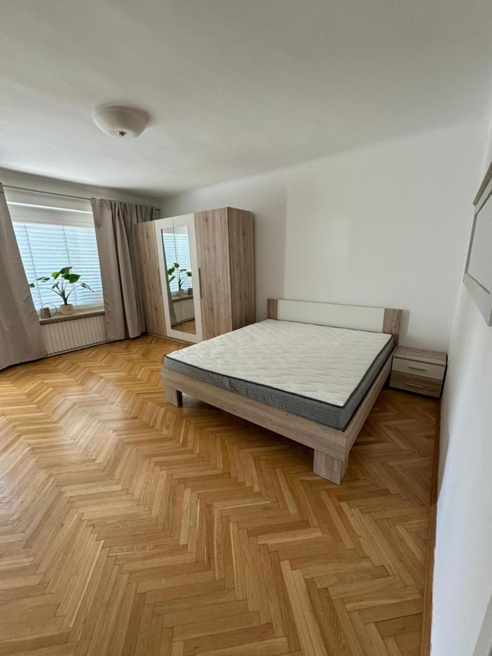Maximo Apartments - Free Parking Марибор Экстерьер фото